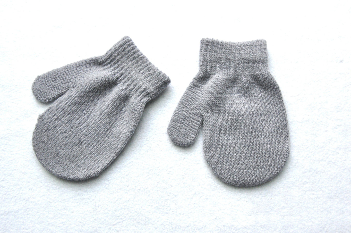 Nate Baby Knitted Gloves