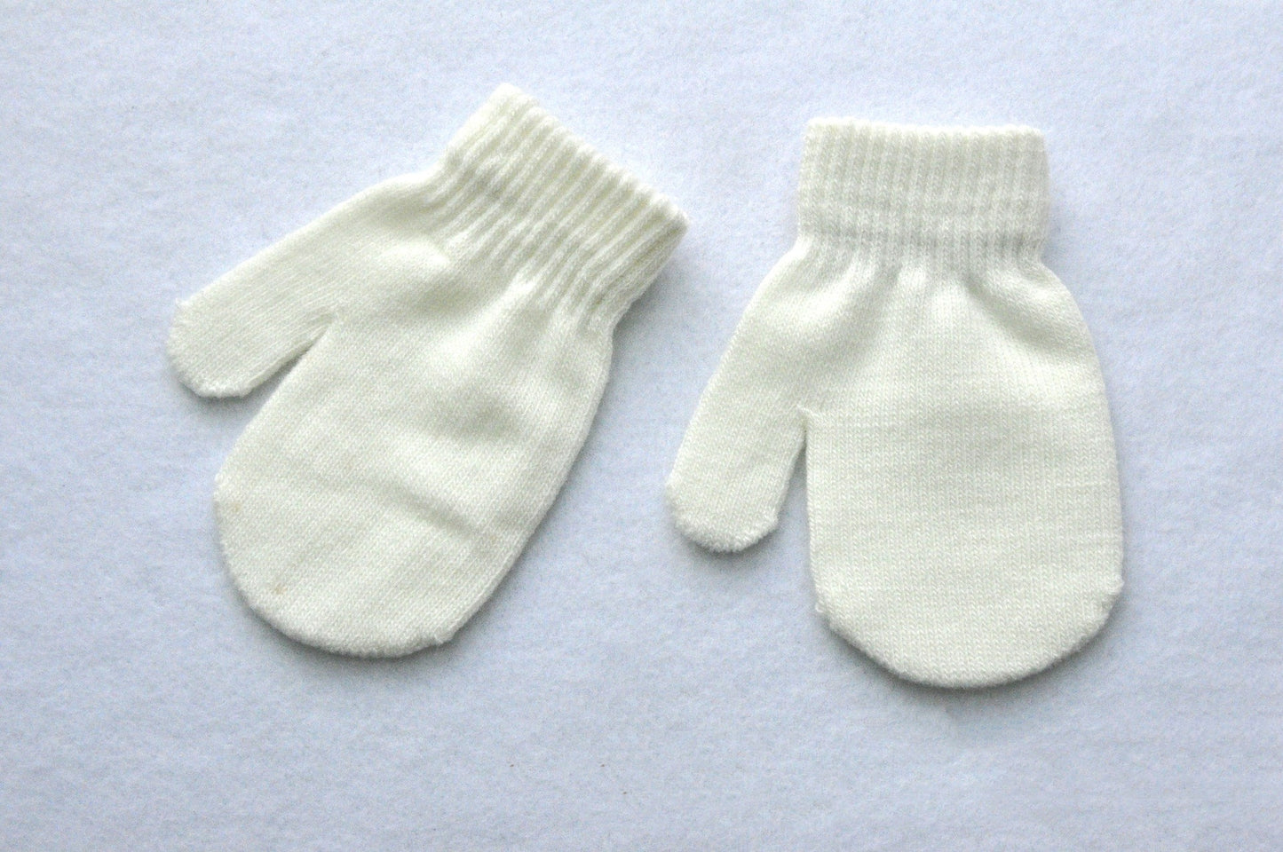 Nate Baby Knitted Gloves